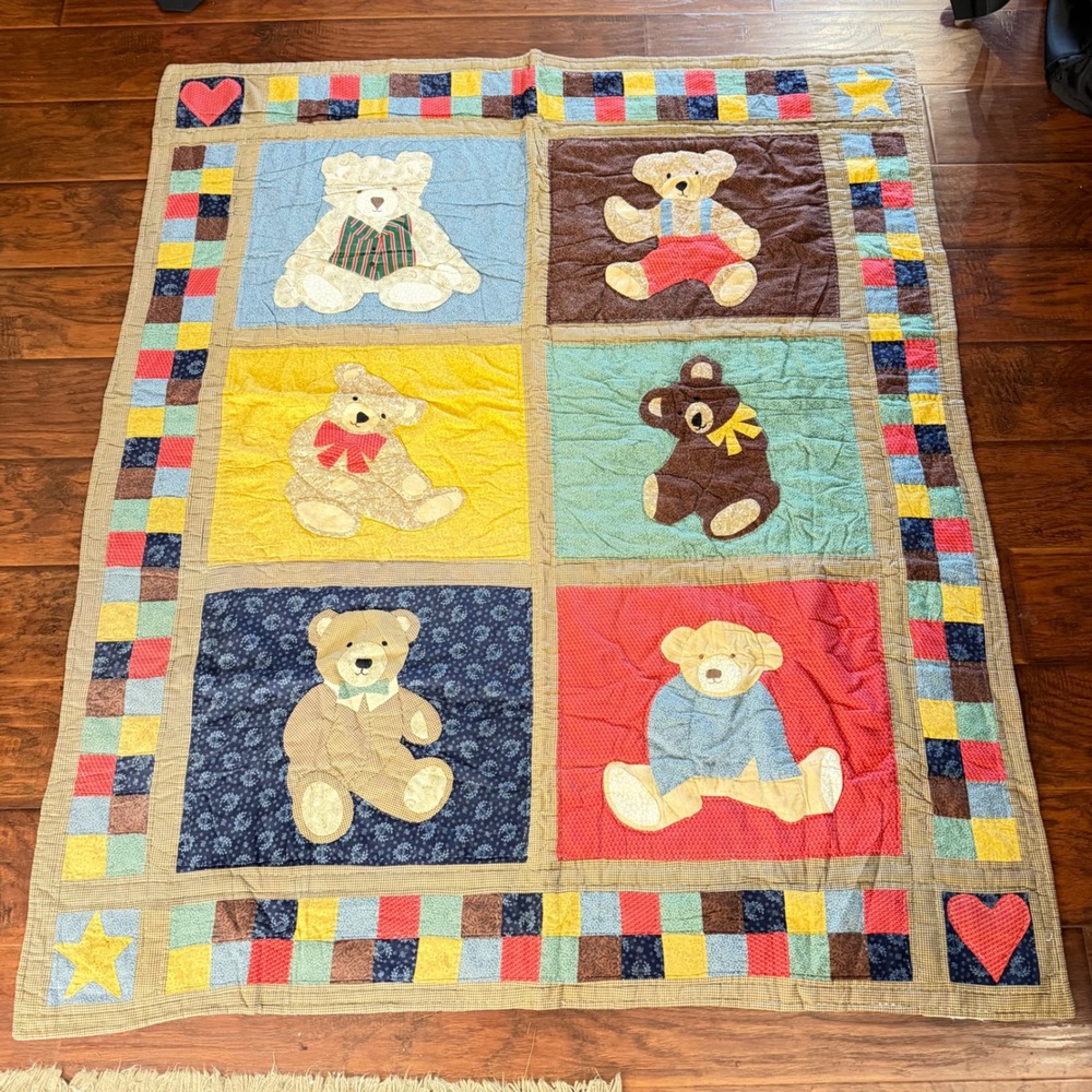 VTG Teddy Bear Quilt Appliqué Nursery Baby Blanket Cottagecore Cotton Patchwork
